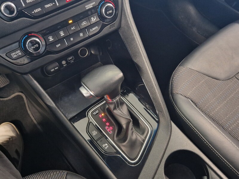 Kia Niro plug-in vaihtoauto