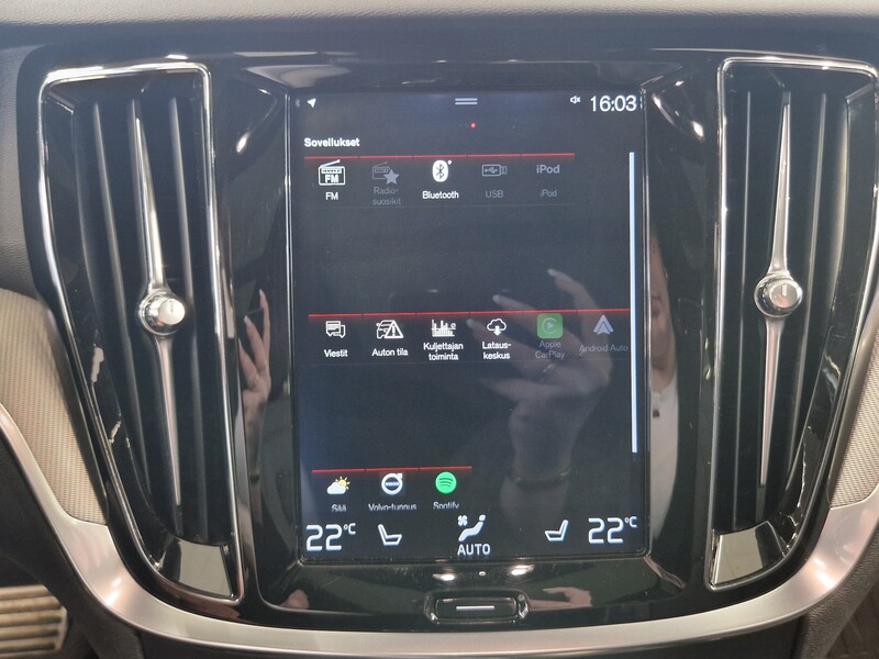 Volvo V60 vaihtoauto