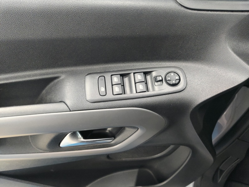 Toyota Proace CITY Verso vaihtoauto