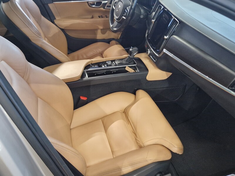 Volvo V90 Cross Country vaihtoauto