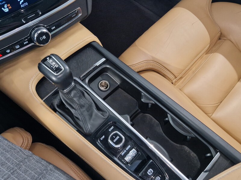 Volvo V90 Cross Country vaihtoauto