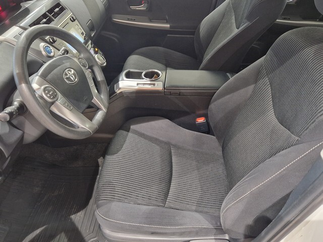 Toyota Prius+ vaihtoauto