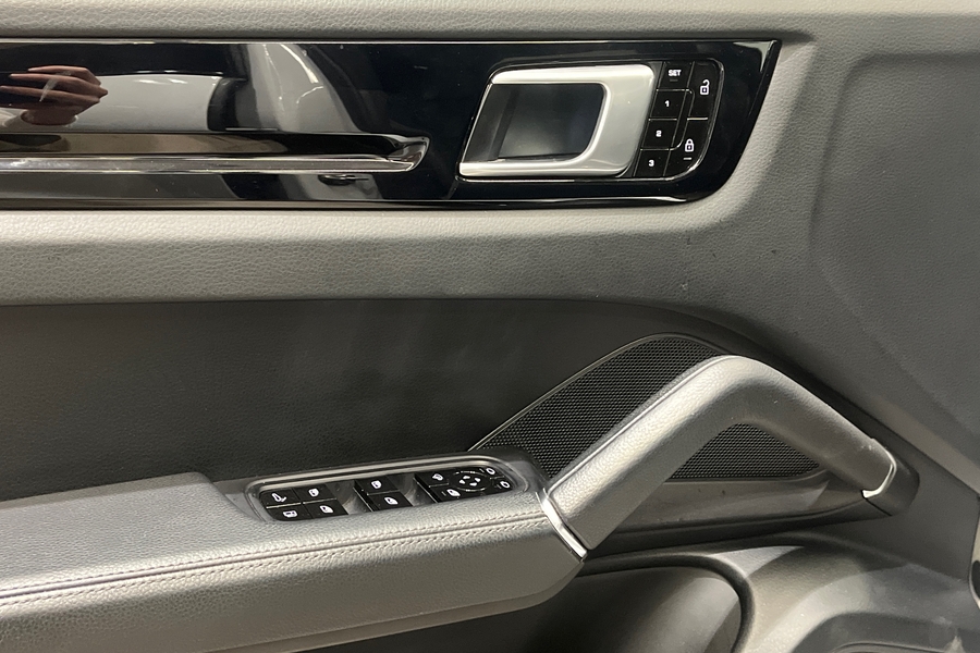 Porsche Cayenne vaihtoauto