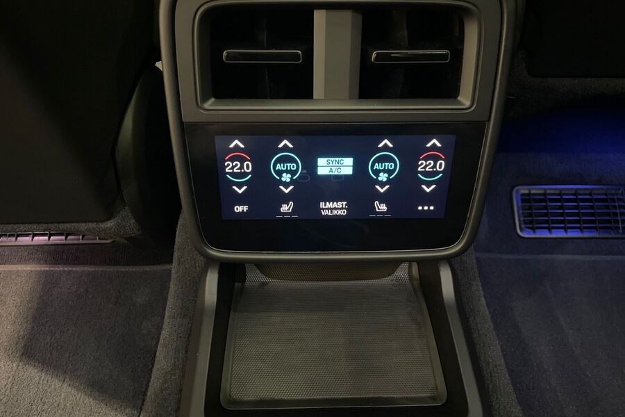 Porsche Taycan vaihtoauto