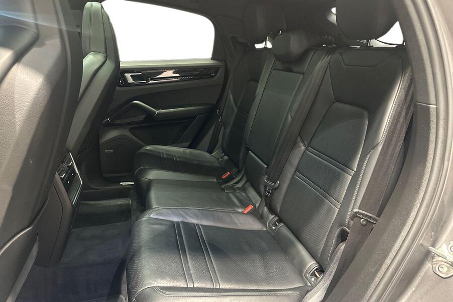 Porsche Cayenne vaihtoauto