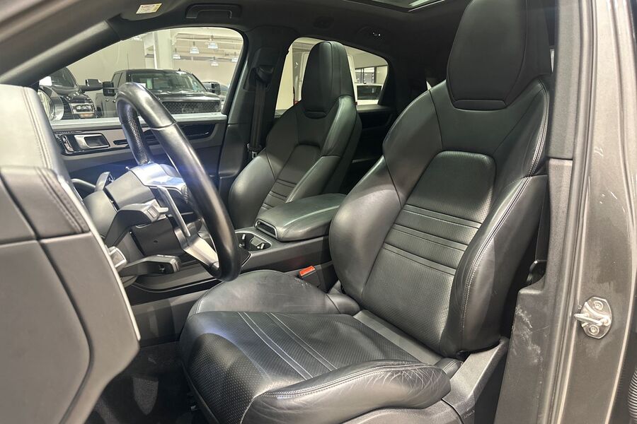 Porsche Cayenne vaihtoauto