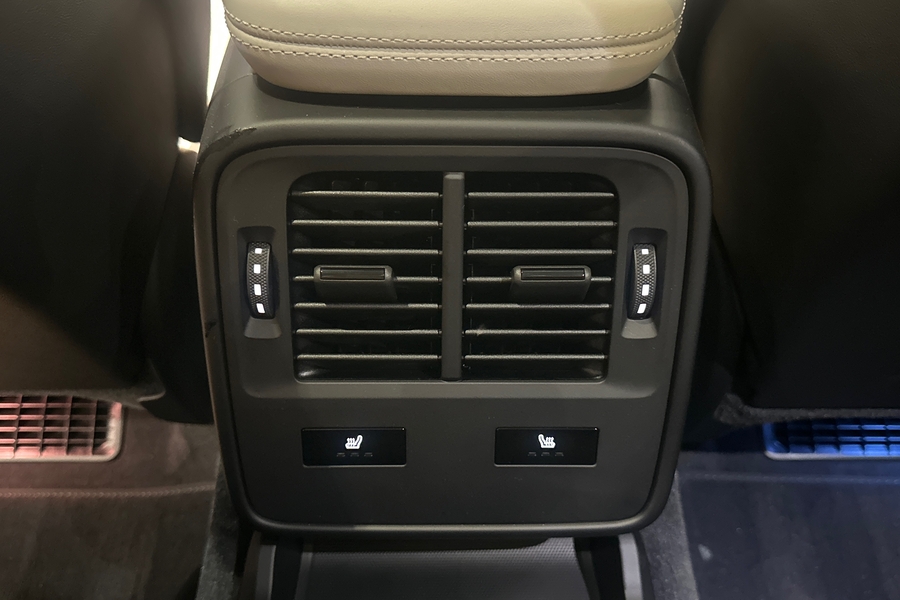 Porsche Taycan vaihtoauto