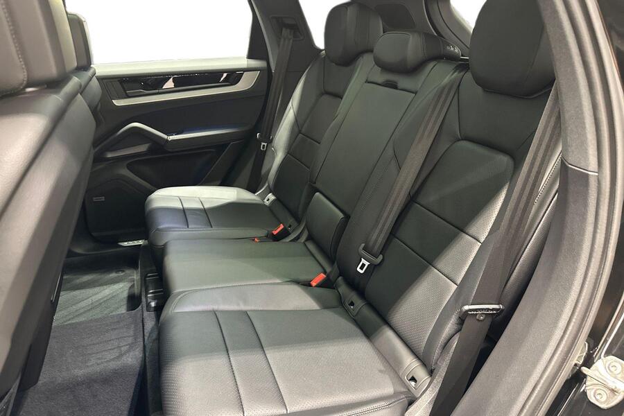 Porsche Cayenne vaihtoauto