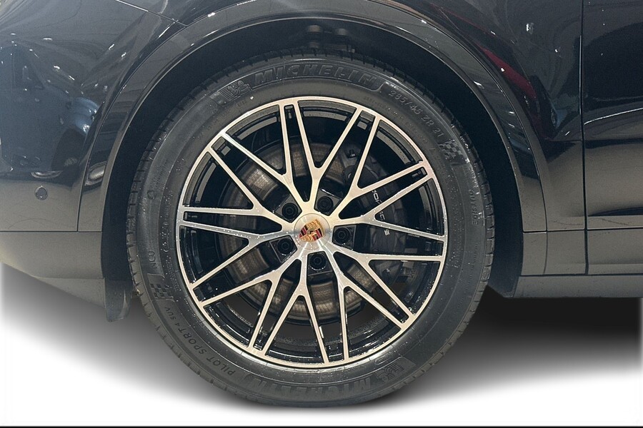 Porsche Cayenne vaihtoauto