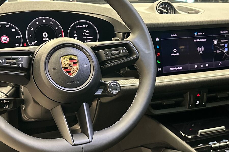 Porsche Cayenne vaihtoauto