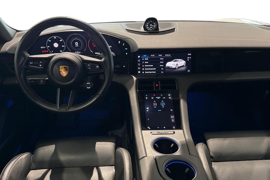 Porsche Taycan vaihtoauto