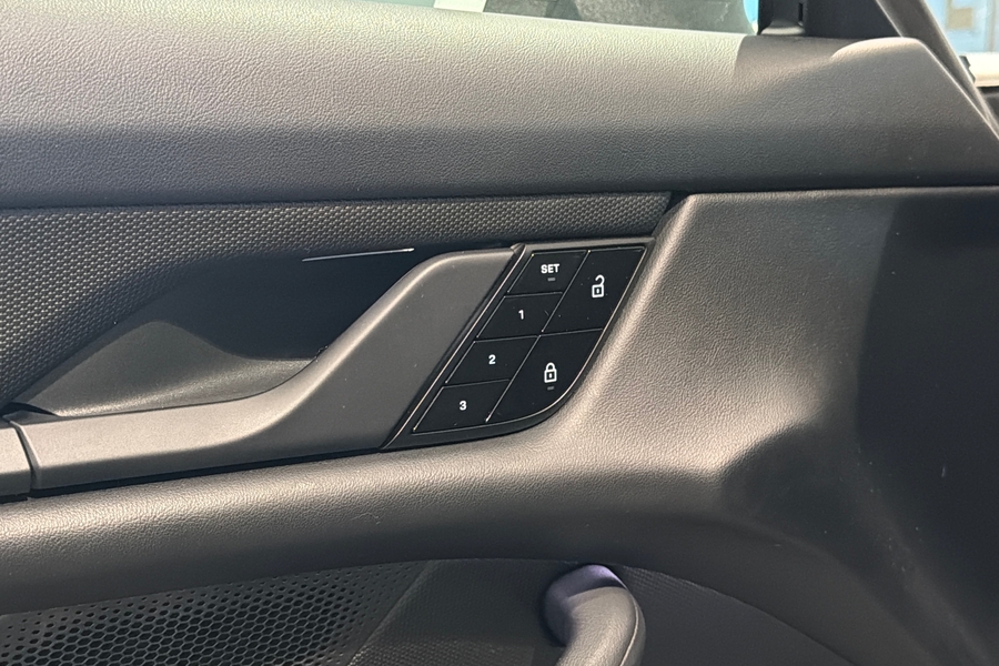 Porsche Taycan vaihtoauto