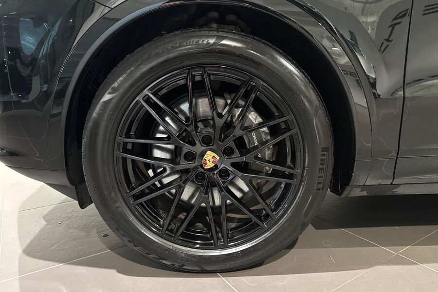 Porsche Cayenne vaihtoauto