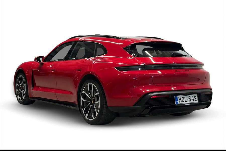Porsche Taycan vaihtoauto