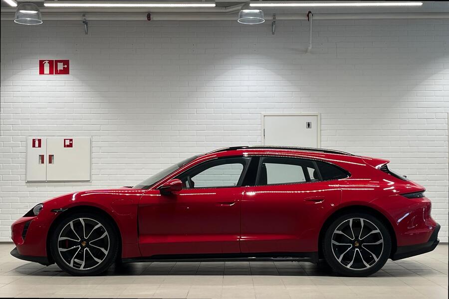 Porsche Taycan vaihtoauto