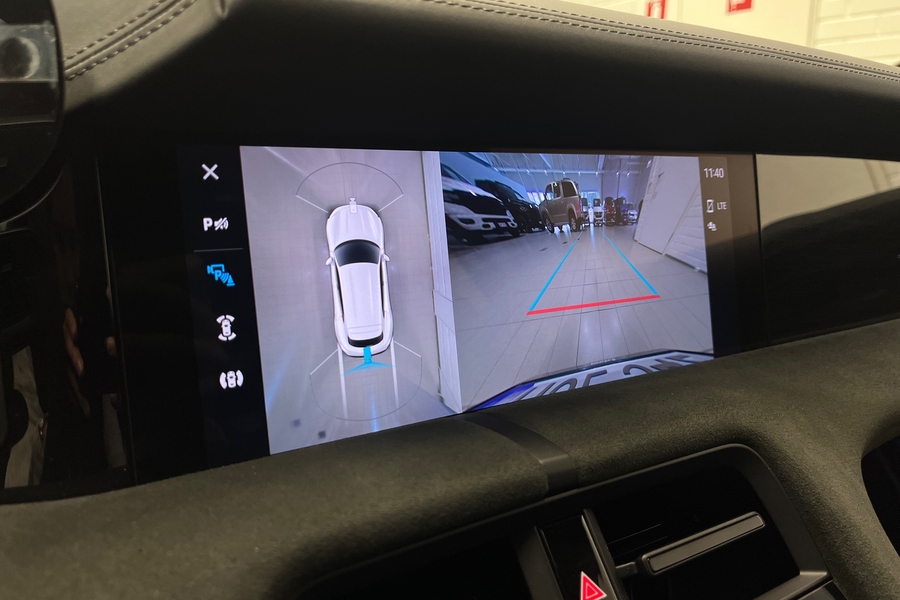 Porsche Taycan vaihtoauto
