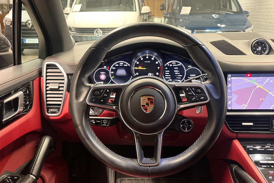 Porsche Cayenne vaihtoauto