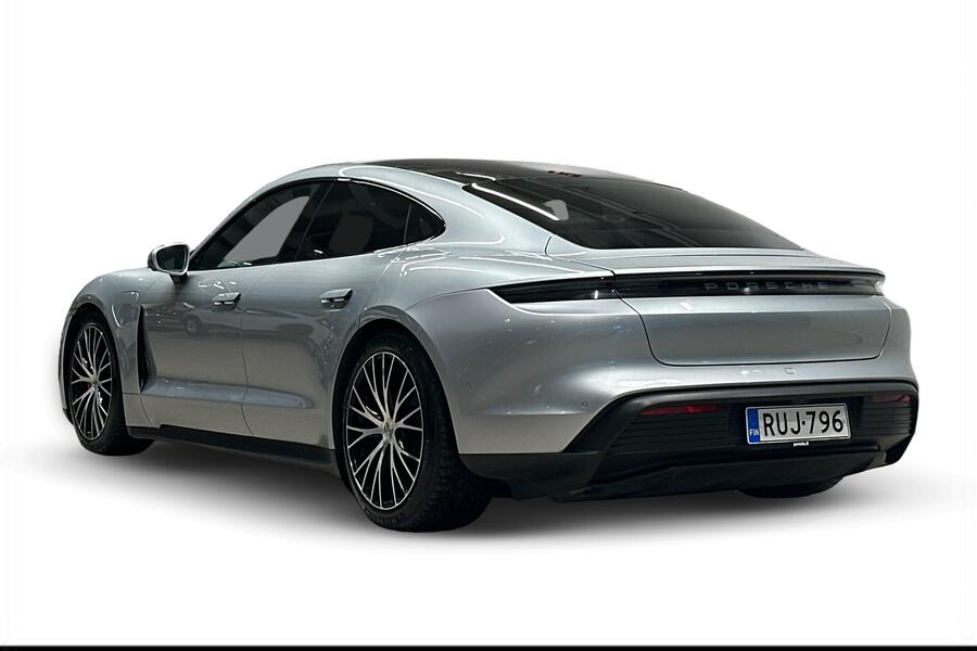 Porsche Taycan vaihtoauto