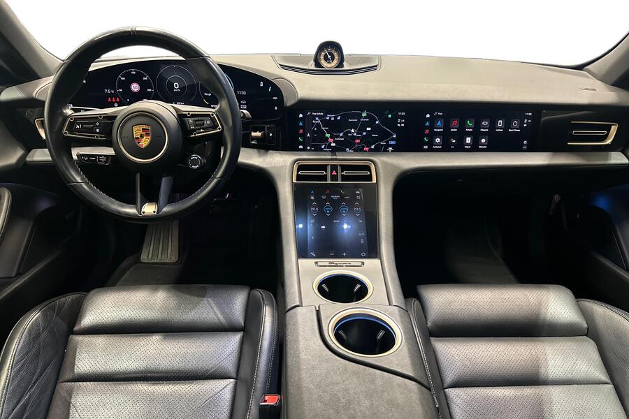 Porsche Taycan vaihtoauto