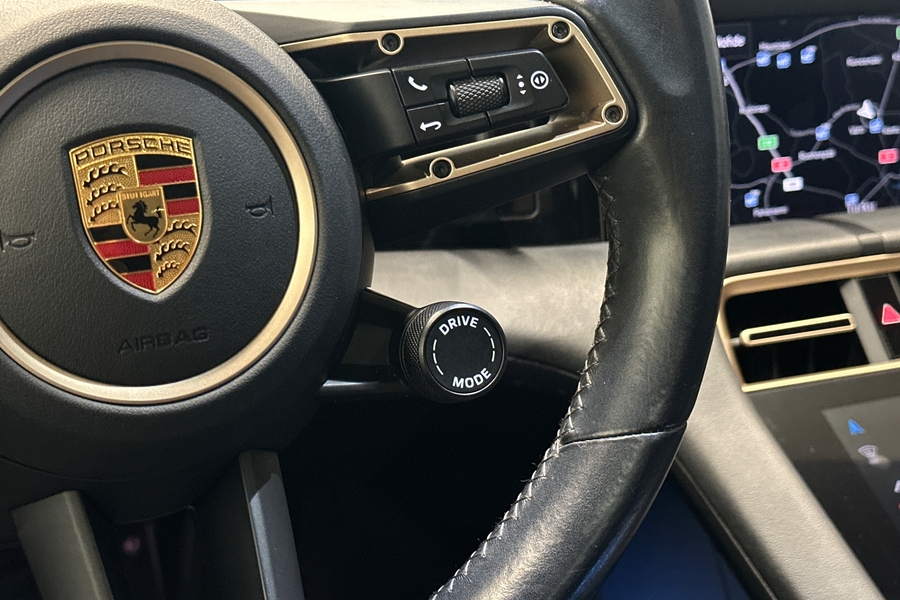 Porsche Taycan vaihtoauto