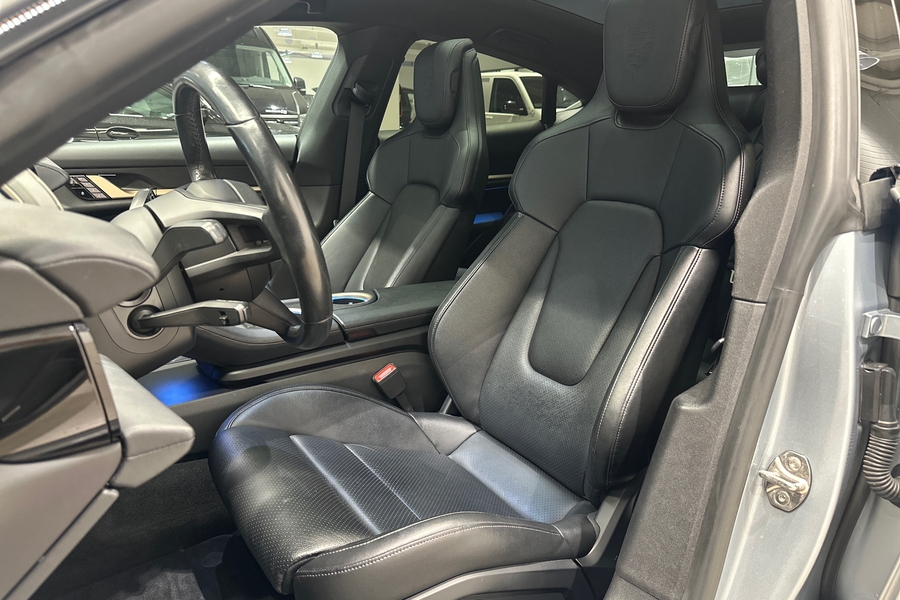 Porsche Taycan vaihtoauto