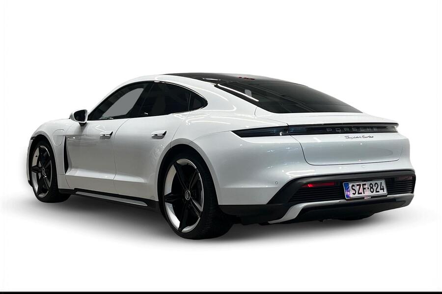 Porsche Taycan vaihtoauto