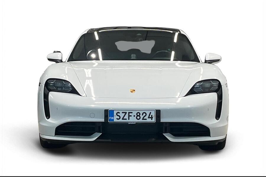 Porsche Taycan vaihtoauto