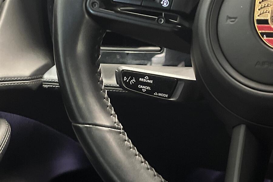 Porsche Taycan vaihtoauto