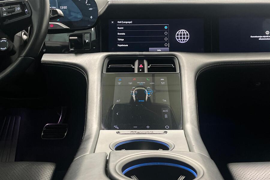 Porsche Taycan vaihtoauto