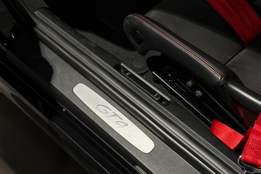 Porsche Cayman vaihtoauto