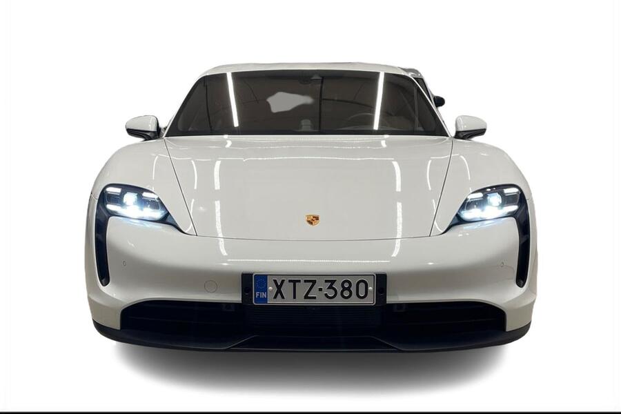 Porsche Taycan vaihtoauto