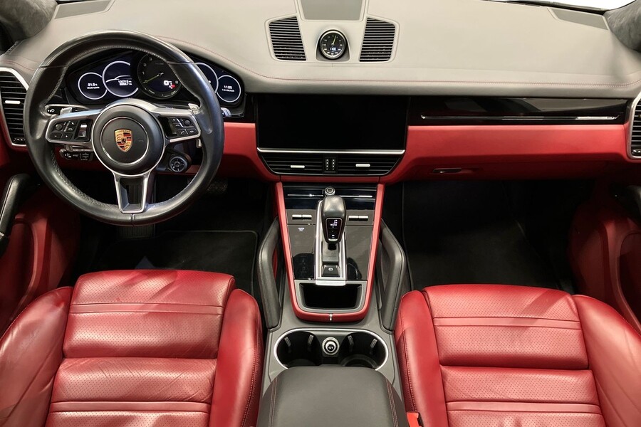 Porsche Cayenne vaihtoauto