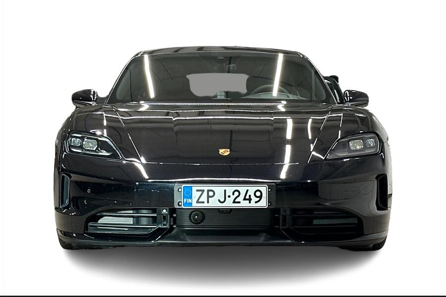 Porsche Taycan vaihtoauto