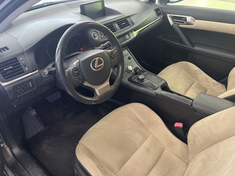 Lexus CT vaihtoauto