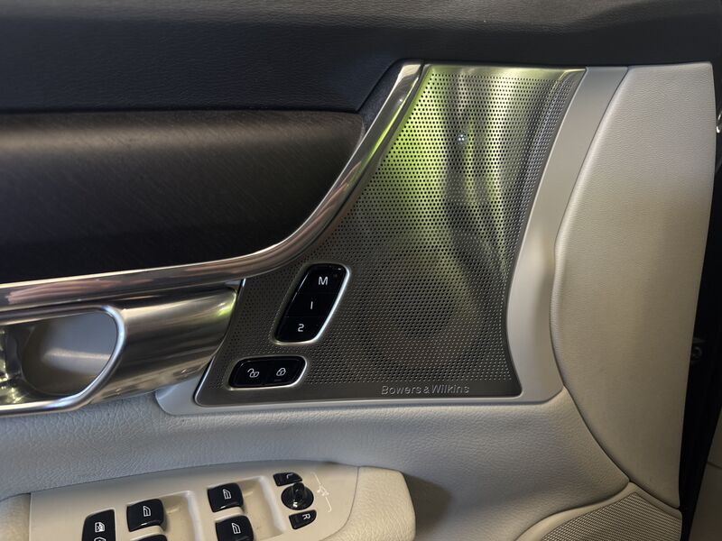 Volvo V90 Cross Country vaihtoauto