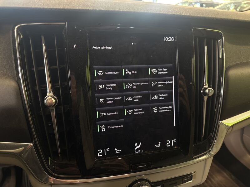 Volvo V90 Cross Country vaihtoauto