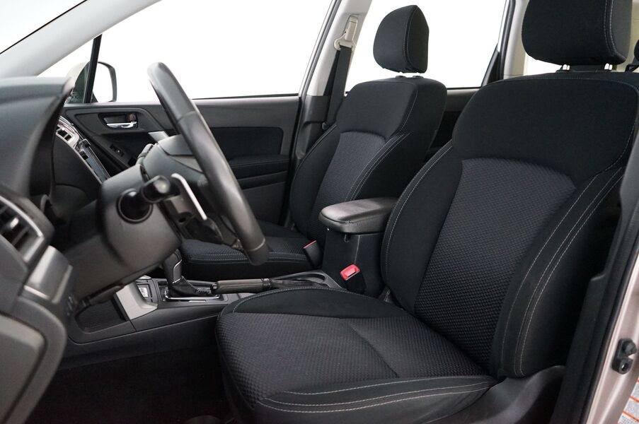 Subaru Forester vaihtoauto