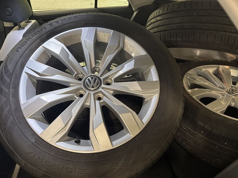 Volkswagen T-Roc vaihtoauto