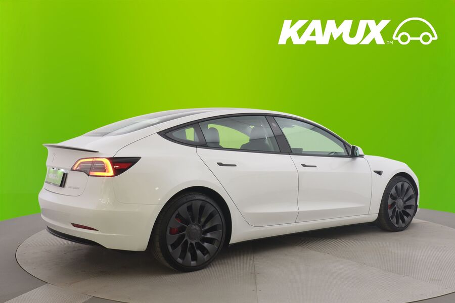 Tesla Model 3 vaihtoauto
