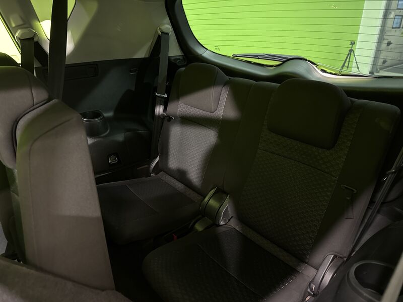 Toyota Verso vaihtoauto