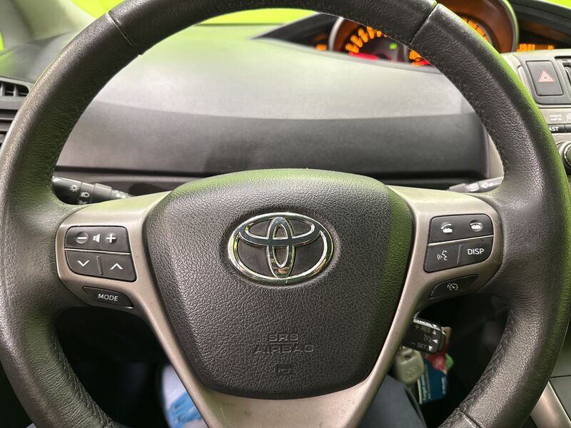 Toyota Verso vaihtoauto