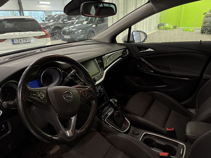 Opel Astra vaihtoauto