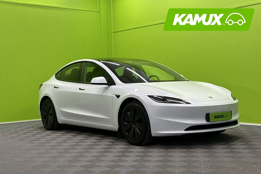 Tesla Model 3 vaihtoauto