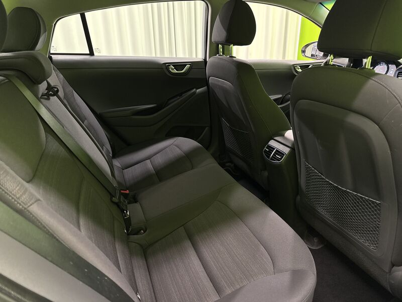 Hyundai IONIQ hybrid vaihtoauto