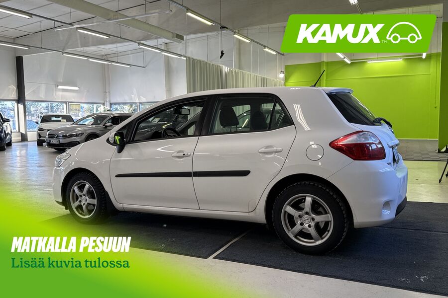 Toyota Auris vaihtoauto