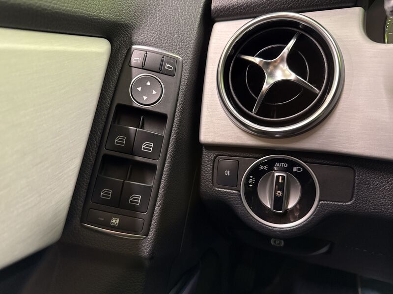 Mercedes-Benz GLK vaihtoauto