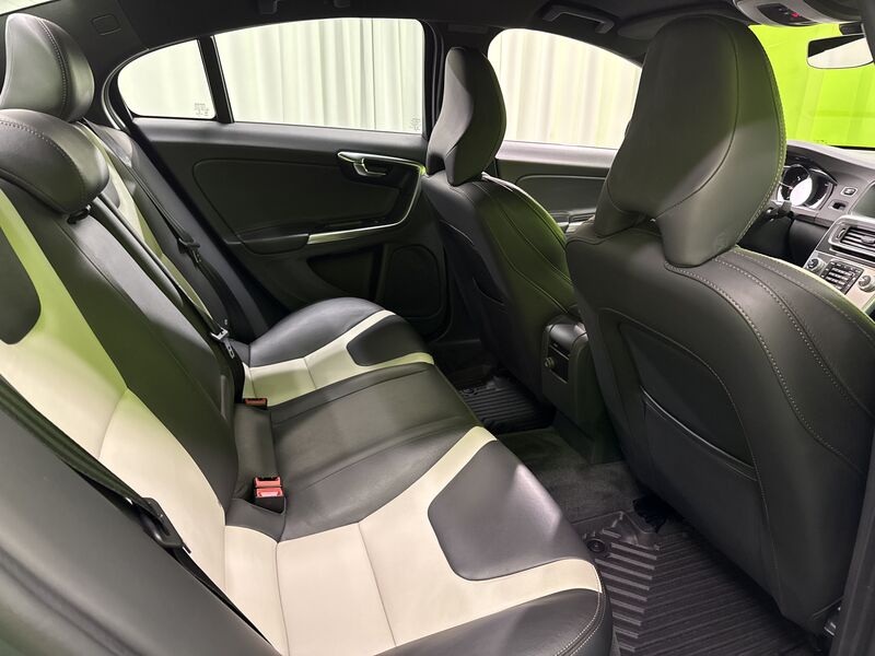 Volvo S60 Cross Country vaihtoauto