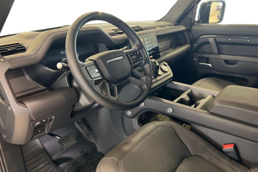 Land Rover Defender vaihtoauto