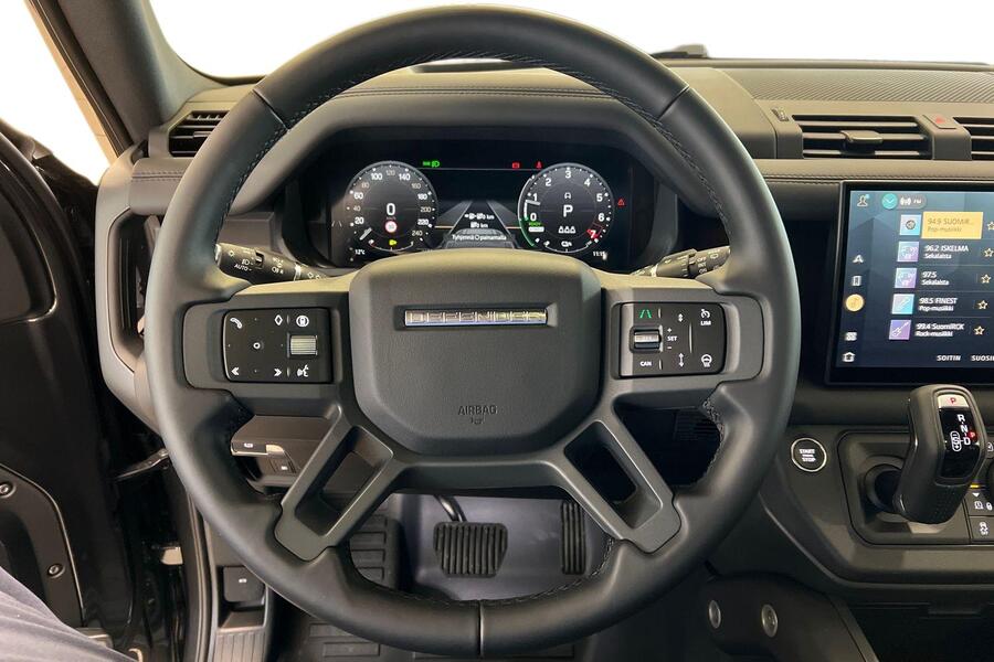 Land Rover Defender vaihtoauto