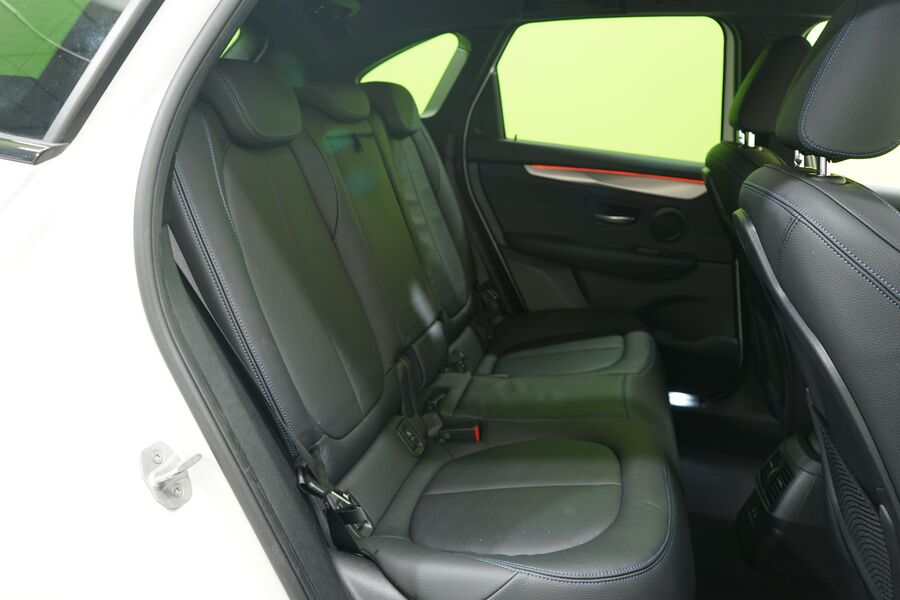 BMW 225 vaihtoauto